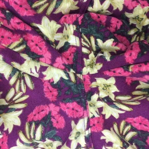 LULAROE Leggings OS One Size Floral Flowers Purple Pink Green Yellow Retro Mod - Picture 8 of 9